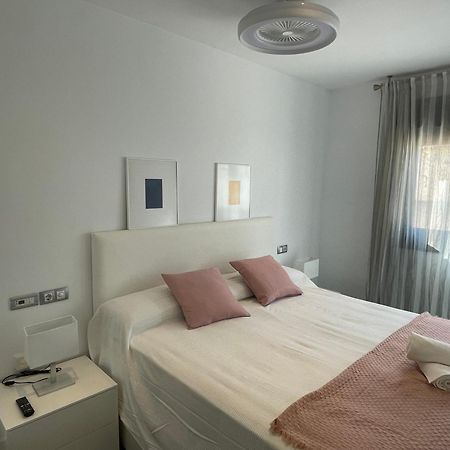 Moderno Apartamento Con Plaza De Garaje En Pleno Centro De Almería Exteriér fotografie