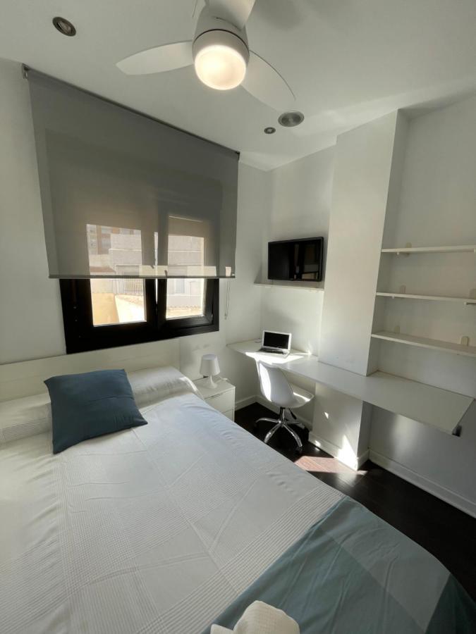 Moderno Apartamento Con Plaza De Garaje En Pleno Centro De Almería Exteriér fotografie