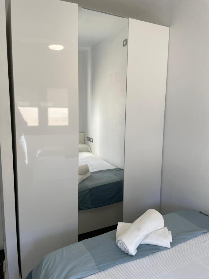 Moderno Apartamento Con Plaza De Garaje En Pleno Centro De Almería Exteriér fotografie