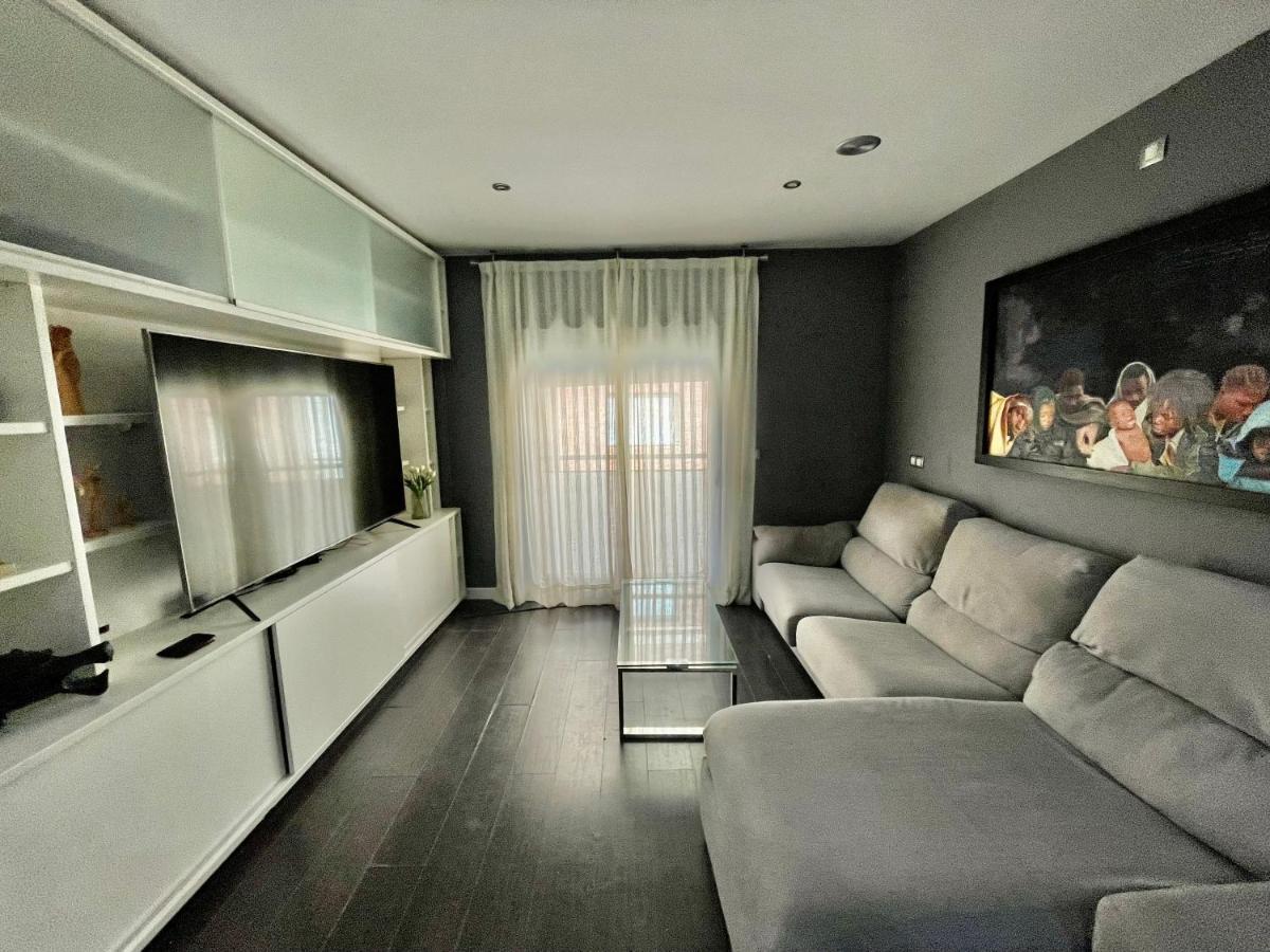 Moderno Apartamento Con Plaza De Garaje En Pleno Centro De Almería Exteriér fotografie