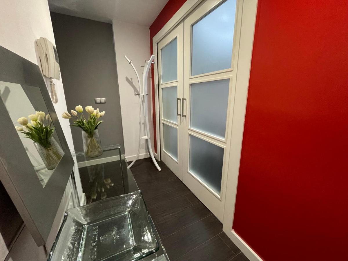 Moderno Apartamento Con Plaza De Garaje En Pleno Centro De Almería Exteriér fotografie