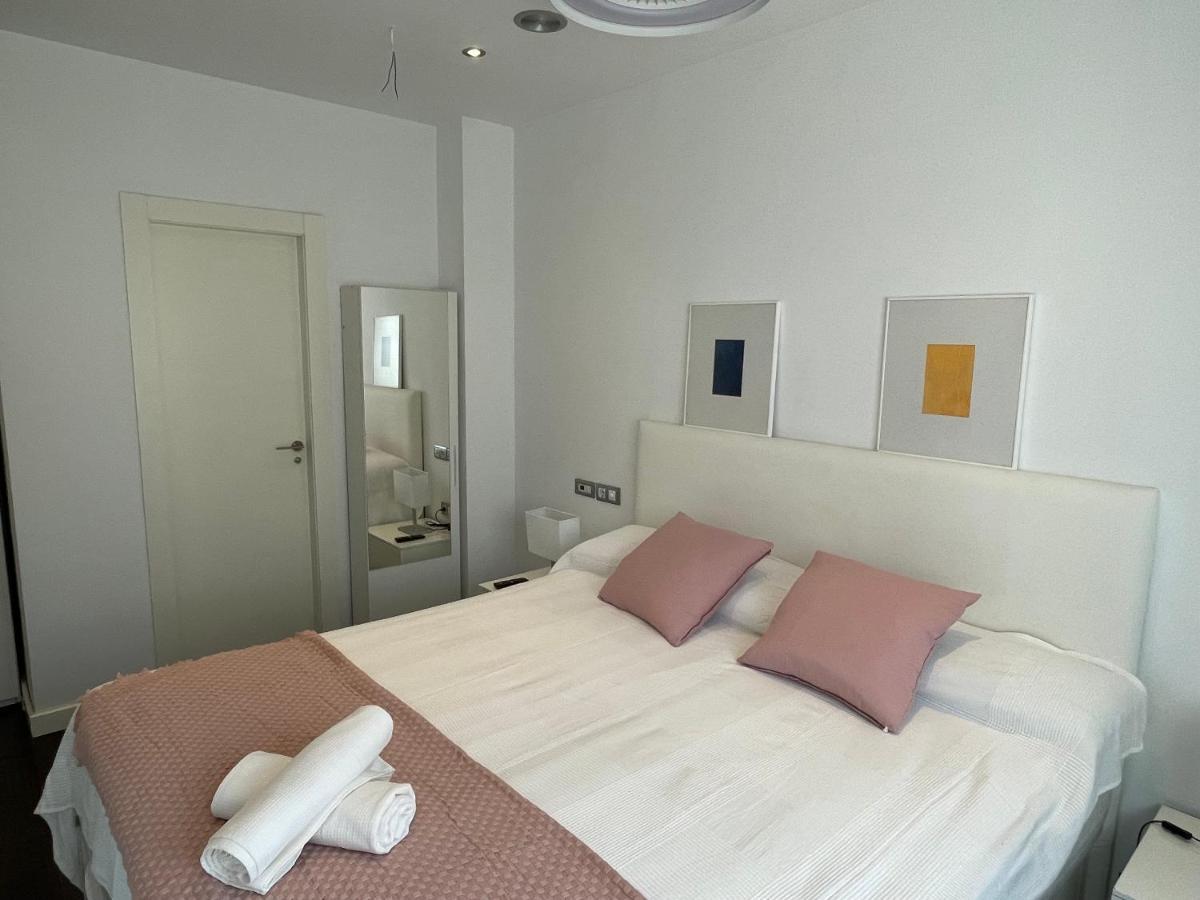 Moderno Apartamento Con Plaza De Garaje En Pleno Centro De Almería Exteriér fotografie
