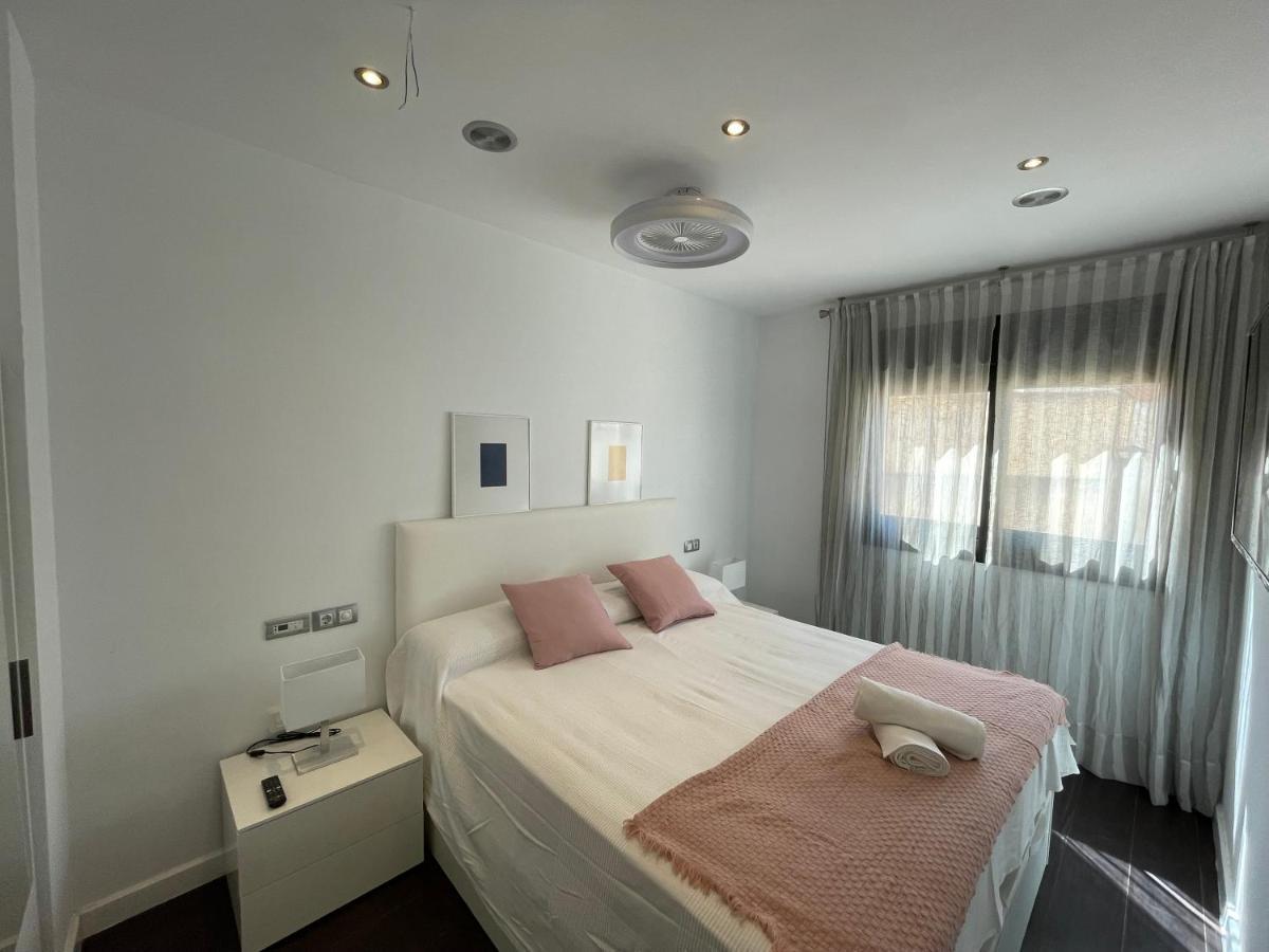 Moderno Apartamento Con Plaza De Garaje En Pleno Centro De Almería Exteriér fotografie