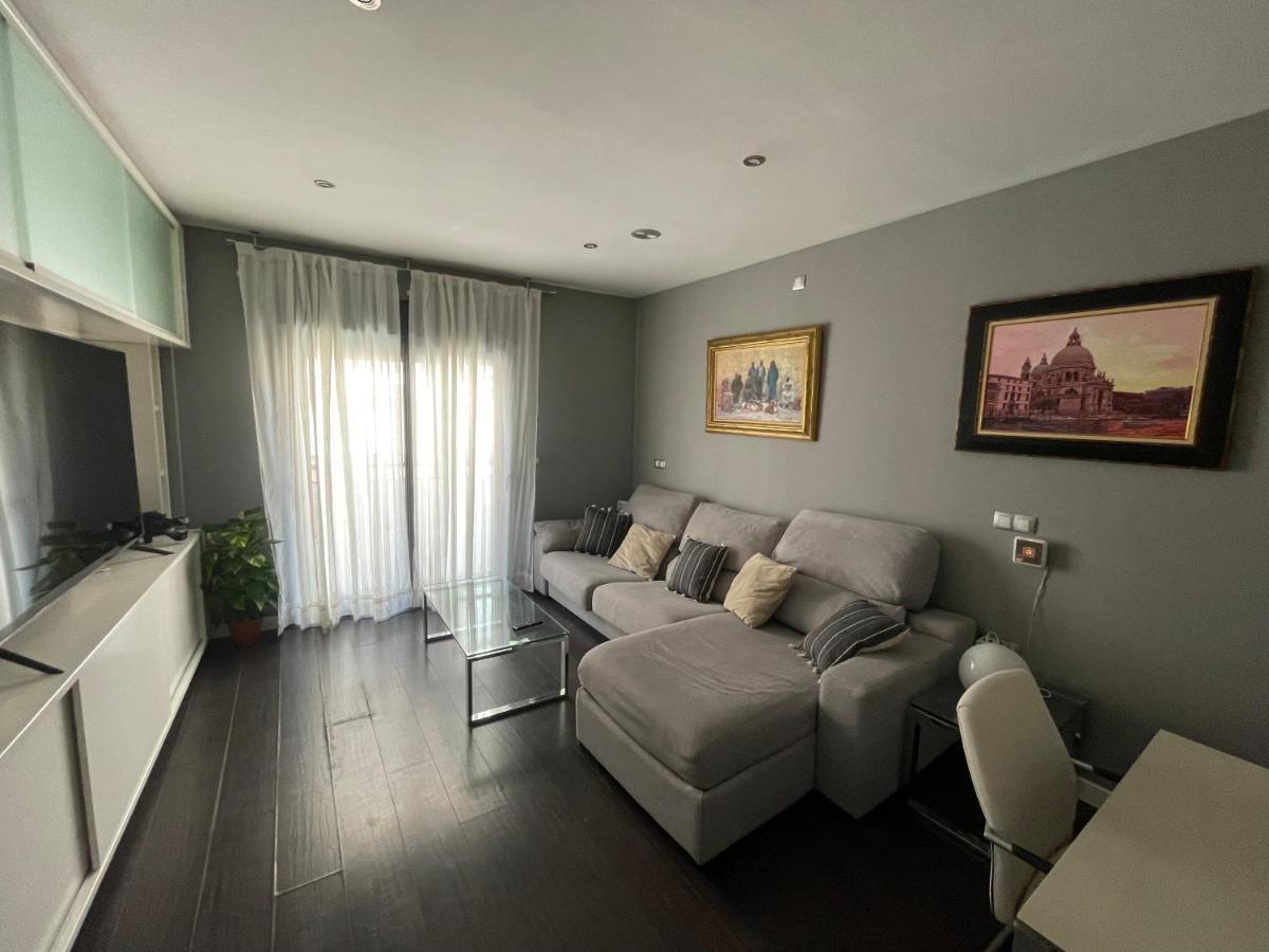 Moderno Apartamento Con Plaza De Garaje En Pleno Centro De Almería Exteriér fotografie