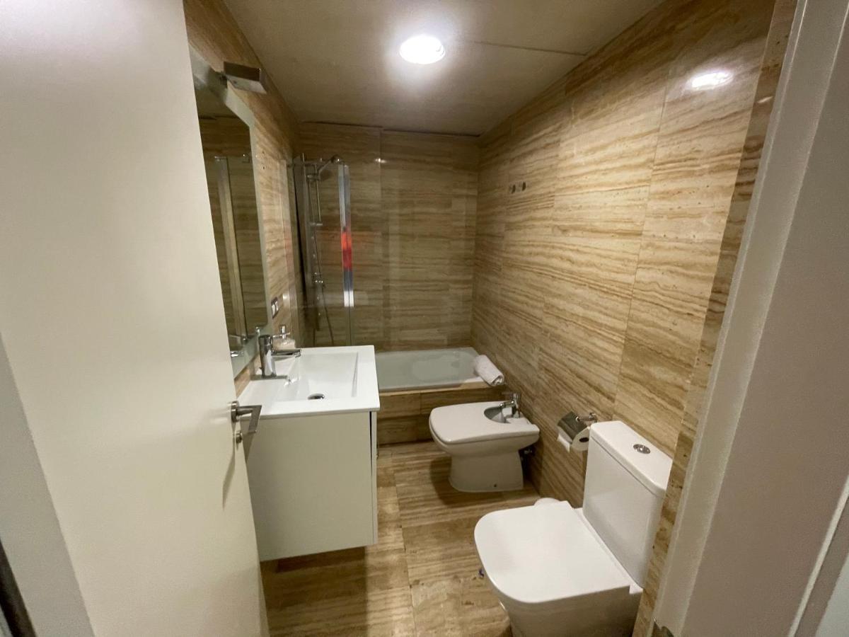Moderno Apartamento Con Plaza De Garaje En Pleno Centro De Almería Exteriér fotografie